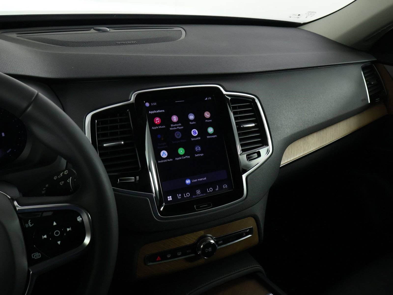 Certified 2023 Volvo XC90 B6 Plus AWD/4WD image 9