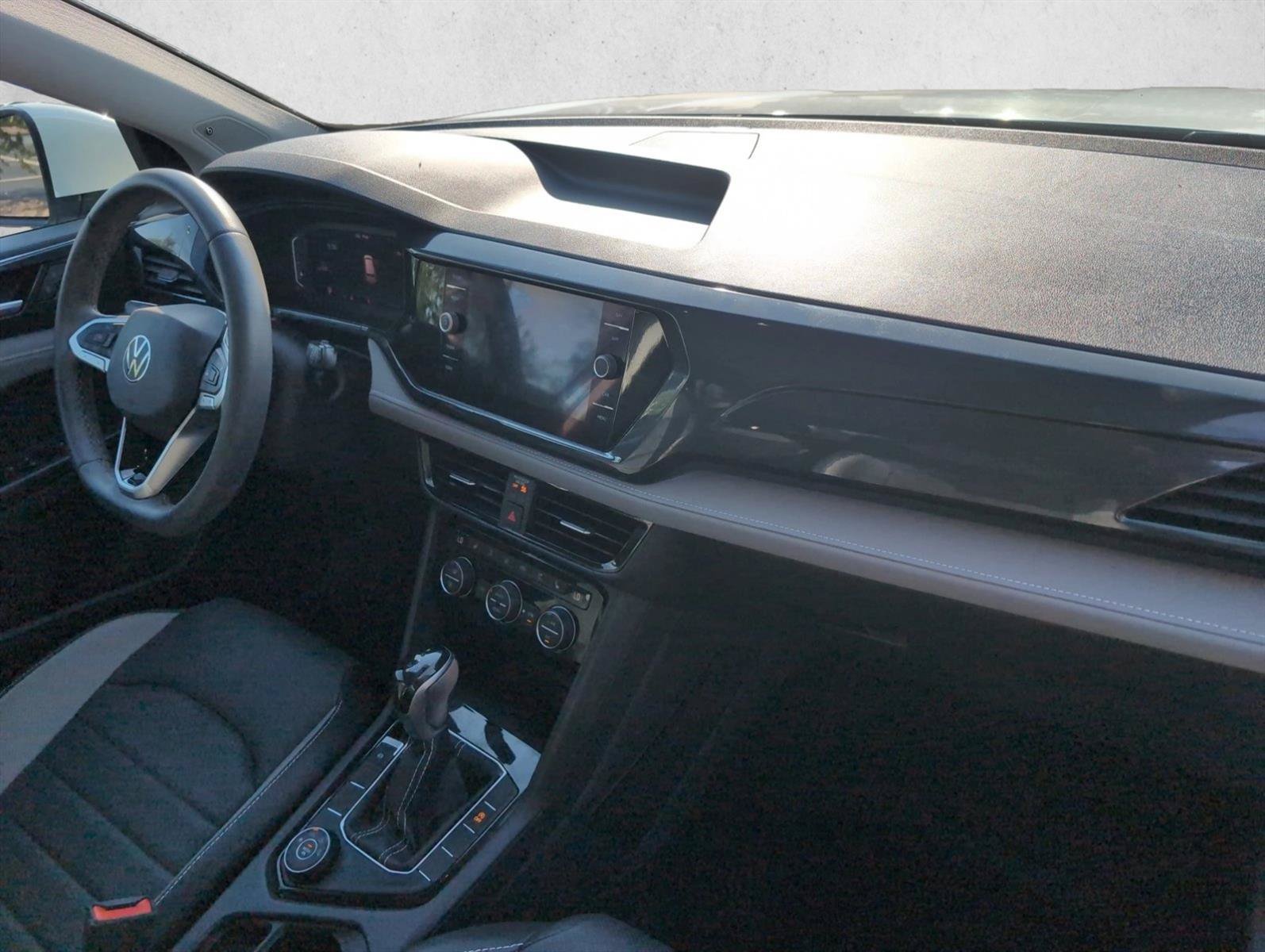 Used 2022 Volkswagen Taos SEL AWD/4WD image 28