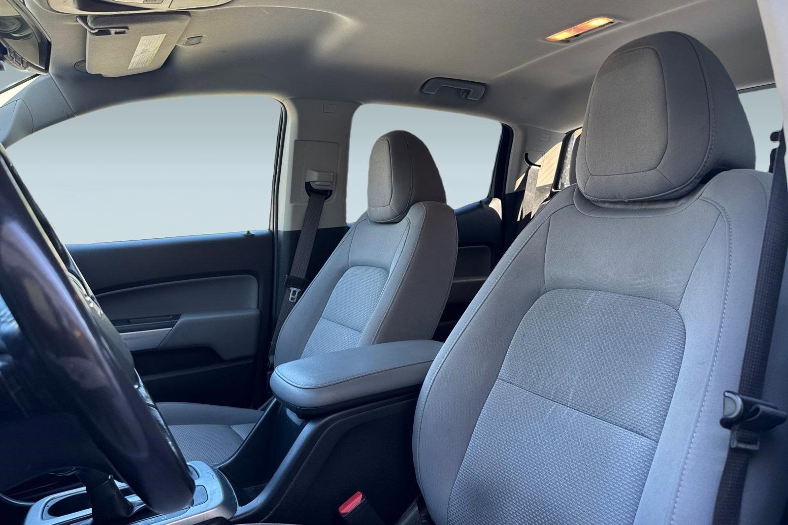 Used 2020 Chevrolet Colorado LT w/ Safety Package image 22