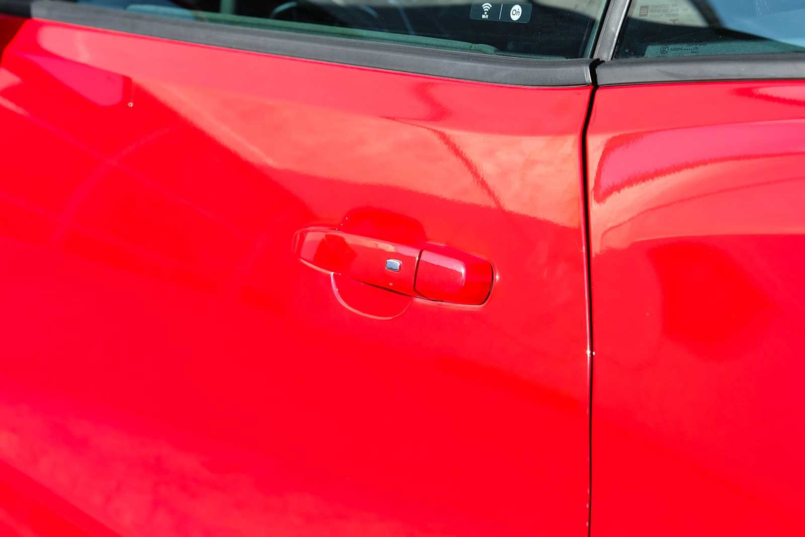 Used 2019 Chevrolet Camaro ZL1 RWD image 19