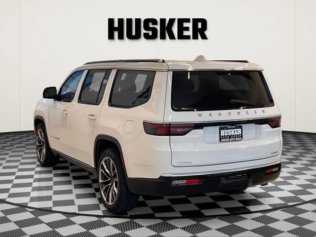 Used 2023 Jeep Wagoneer Series III w/ Premium Group I AWD/4WD image 5