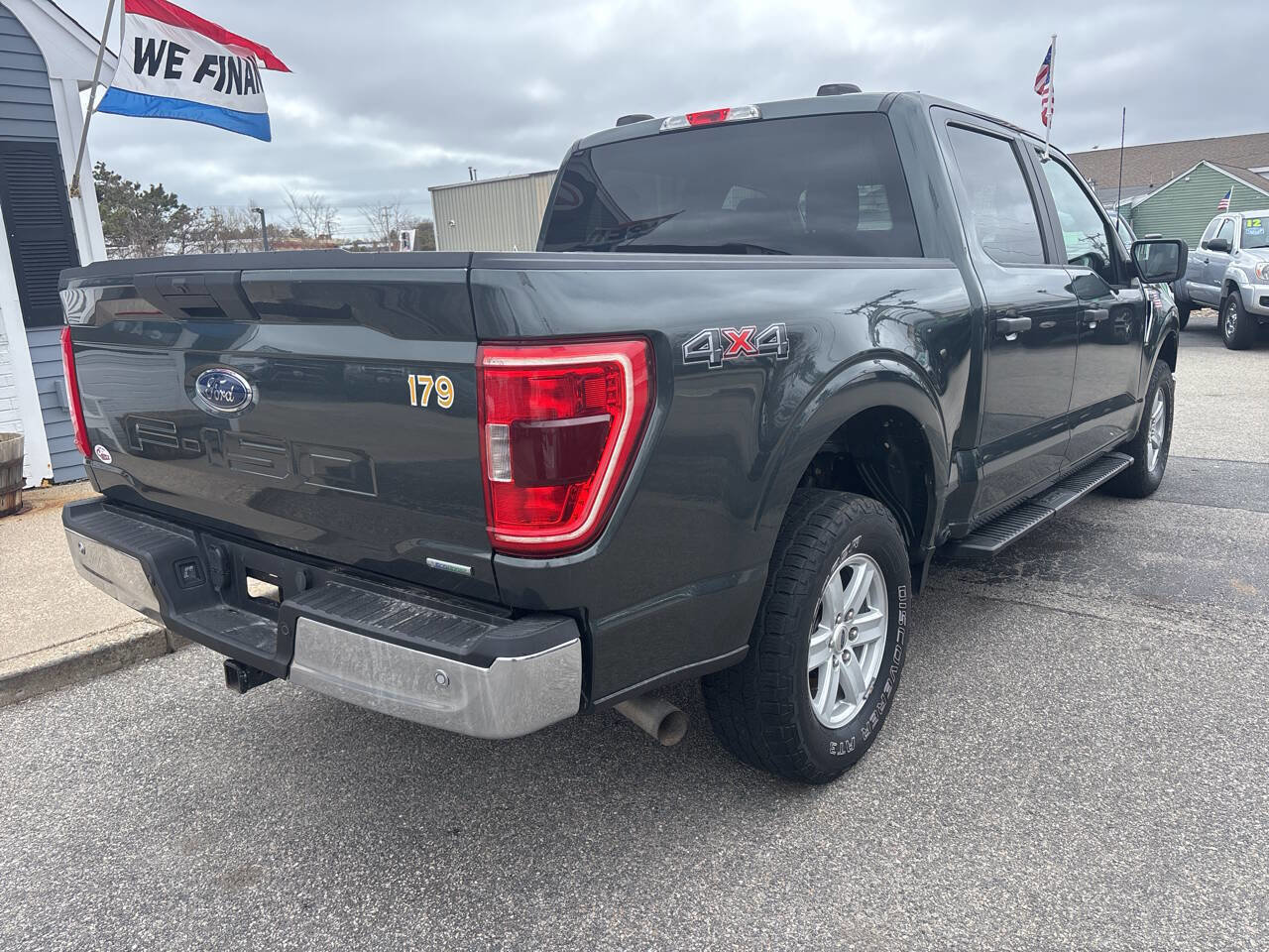 Used 2021 Ford F150 XLT image 11