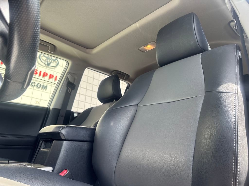 Used 2019 Toyota 4Runner SR5 Premium image 11