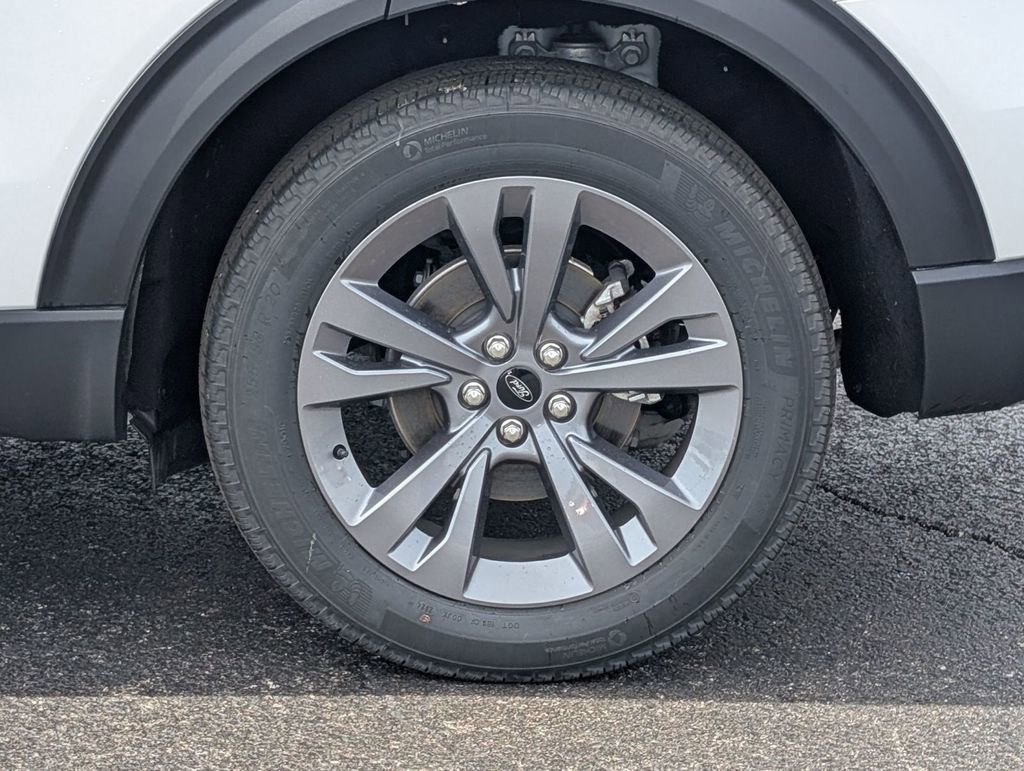 New 2025 Ford Explorer Active w/ Active Comfort Package image 17