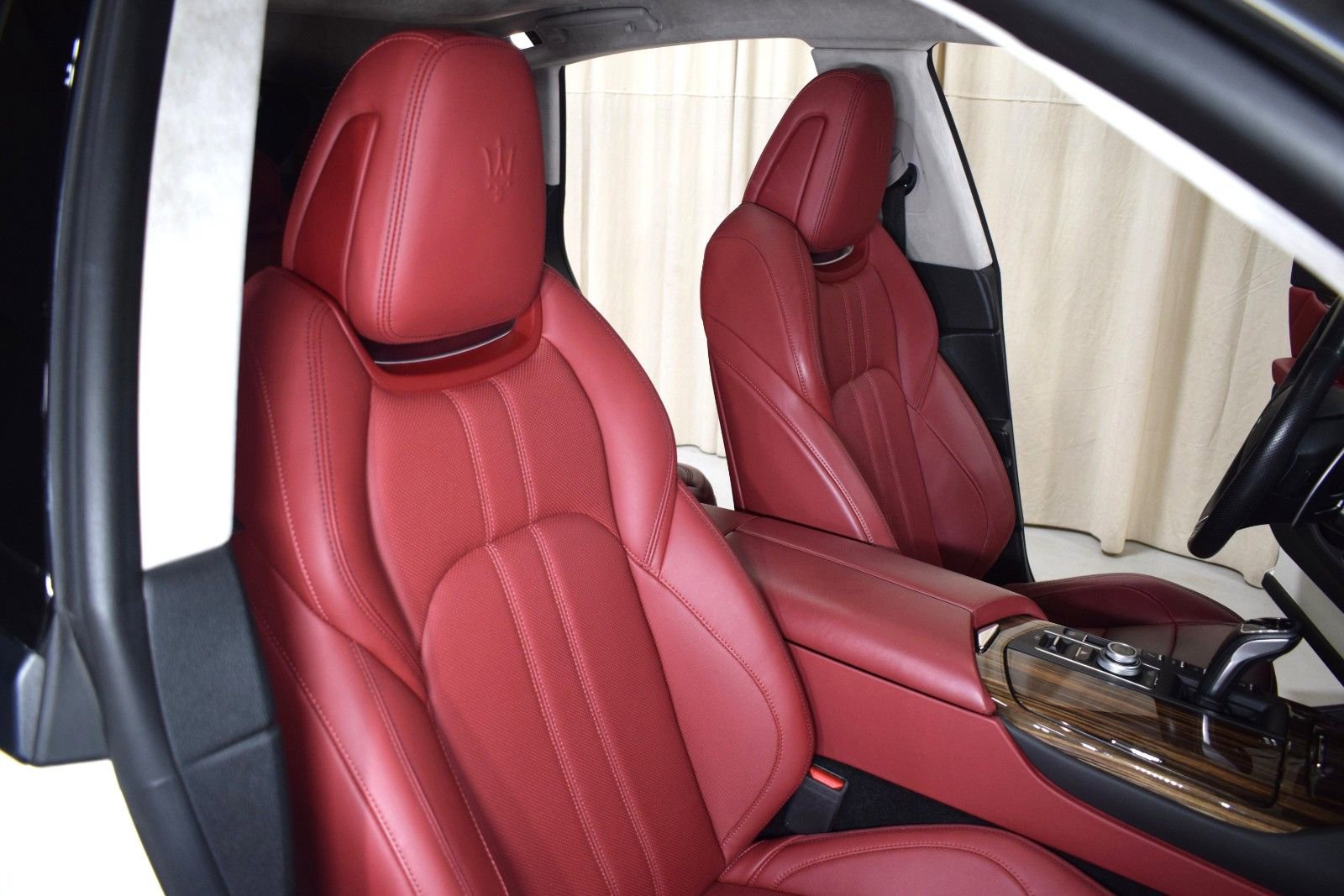 Used 2022 Maserati Levante Modena image 24