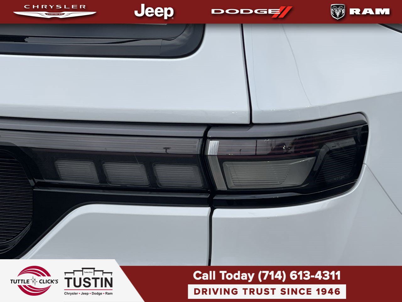 New 2026 Jeep Grand Wagoneer Summit w/ Rear Seat Video Group I AWD/4WD image 9