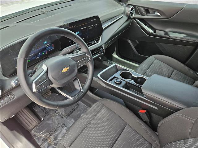 Used 2026 Chevrolet Equinox LT AWD/4WD image 13