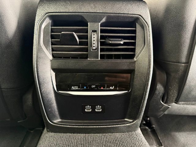 Used 2025 BMW i4 xDrive40i w/ Parking Assistance Package image 28