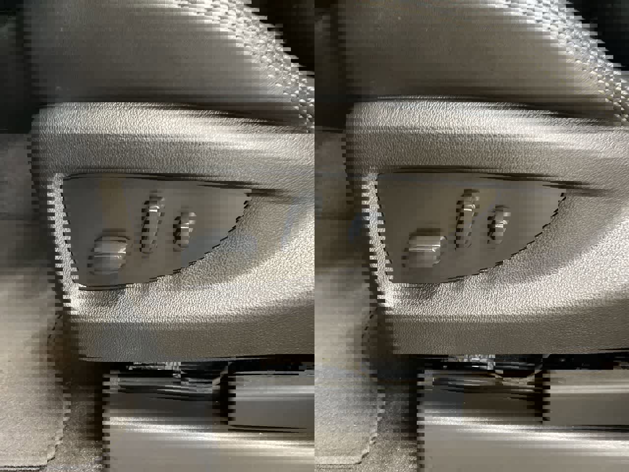 Used 2019 GMC Yukon XL Denali w/ Denali Ultimate Package image 14