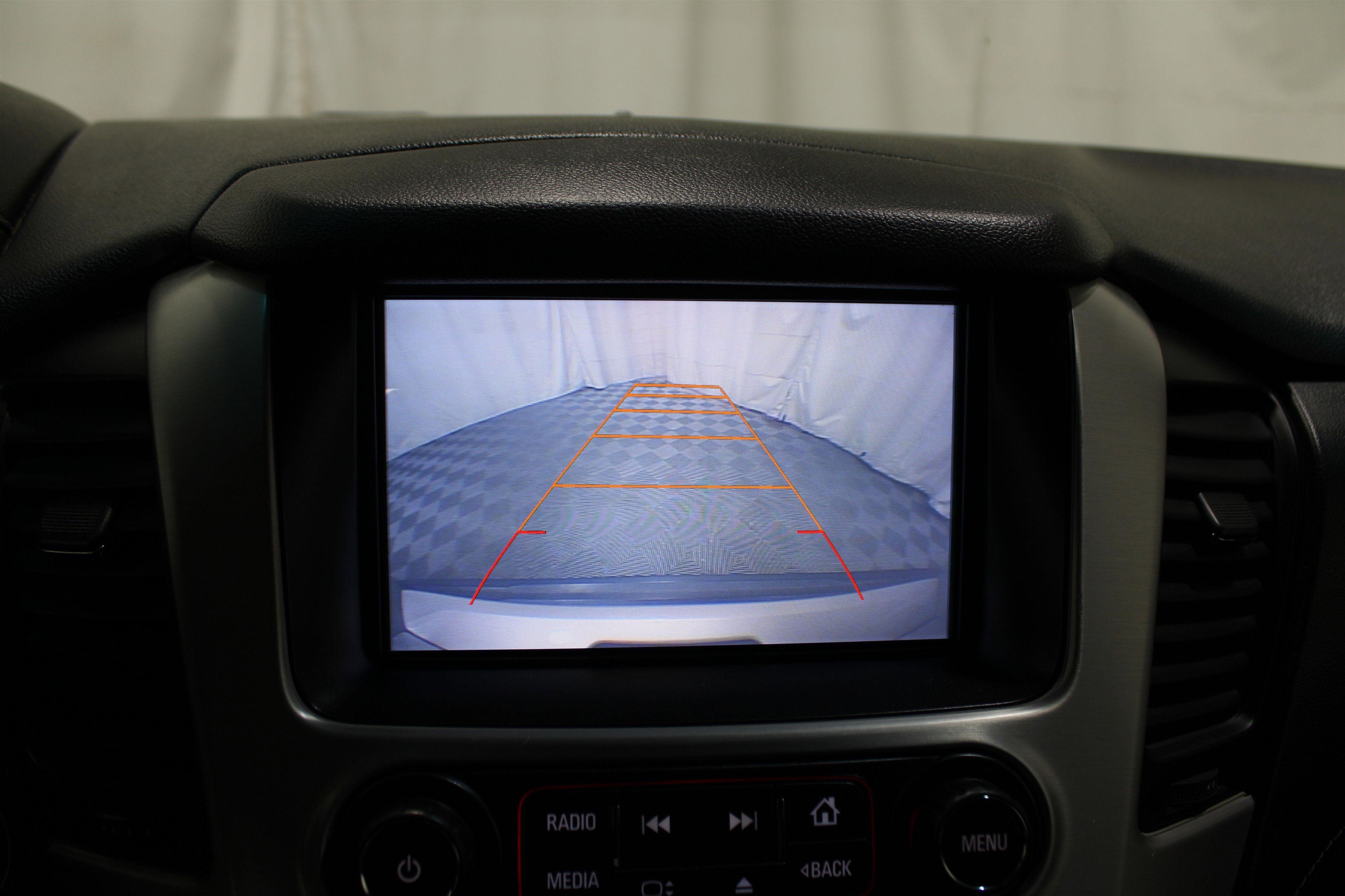 Used 2016 GMC Yukon SLT w/ Open Road Package image 19