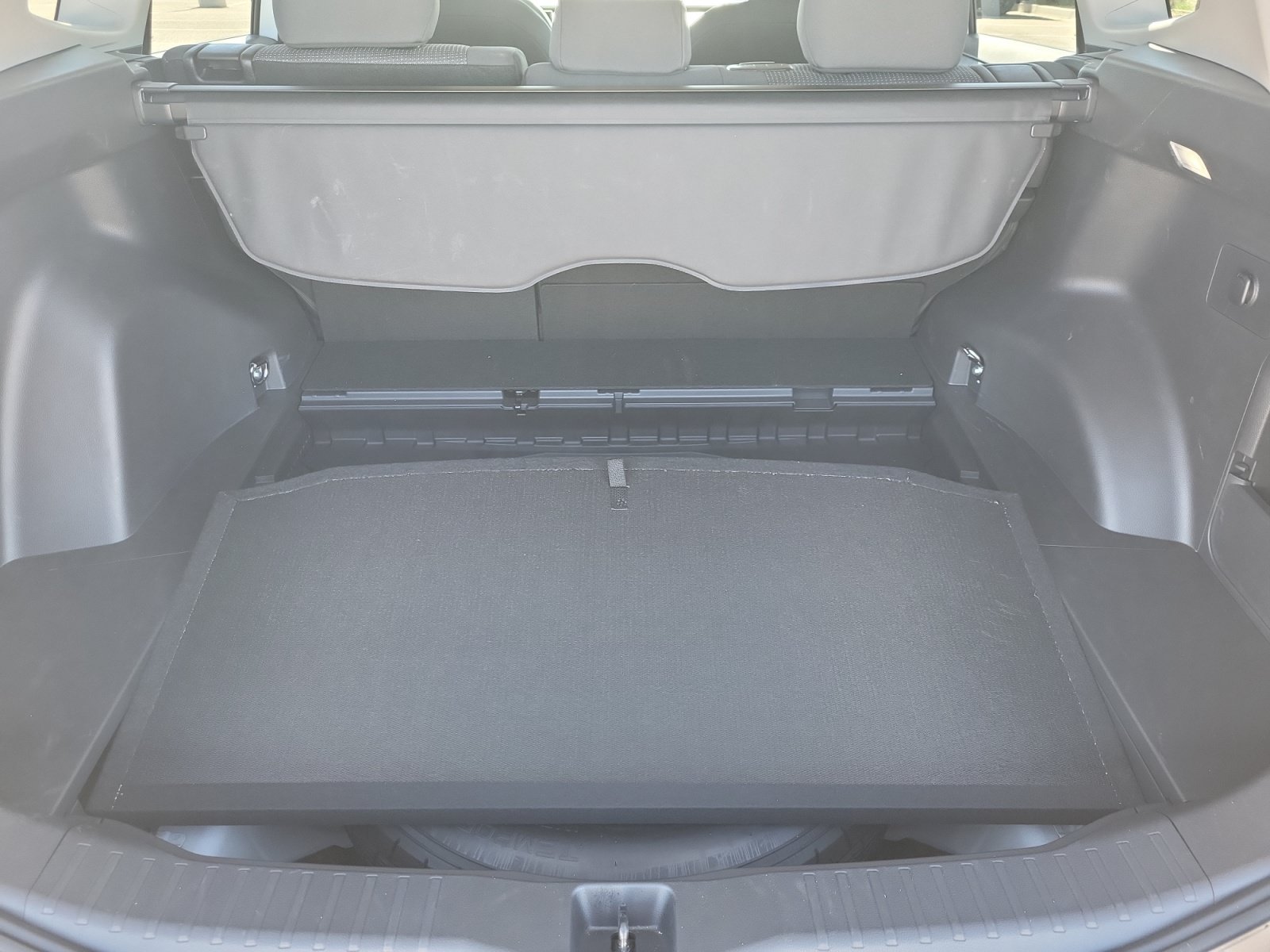 Used 2026 Toyota RAV4 LE AWD/4WD image 22