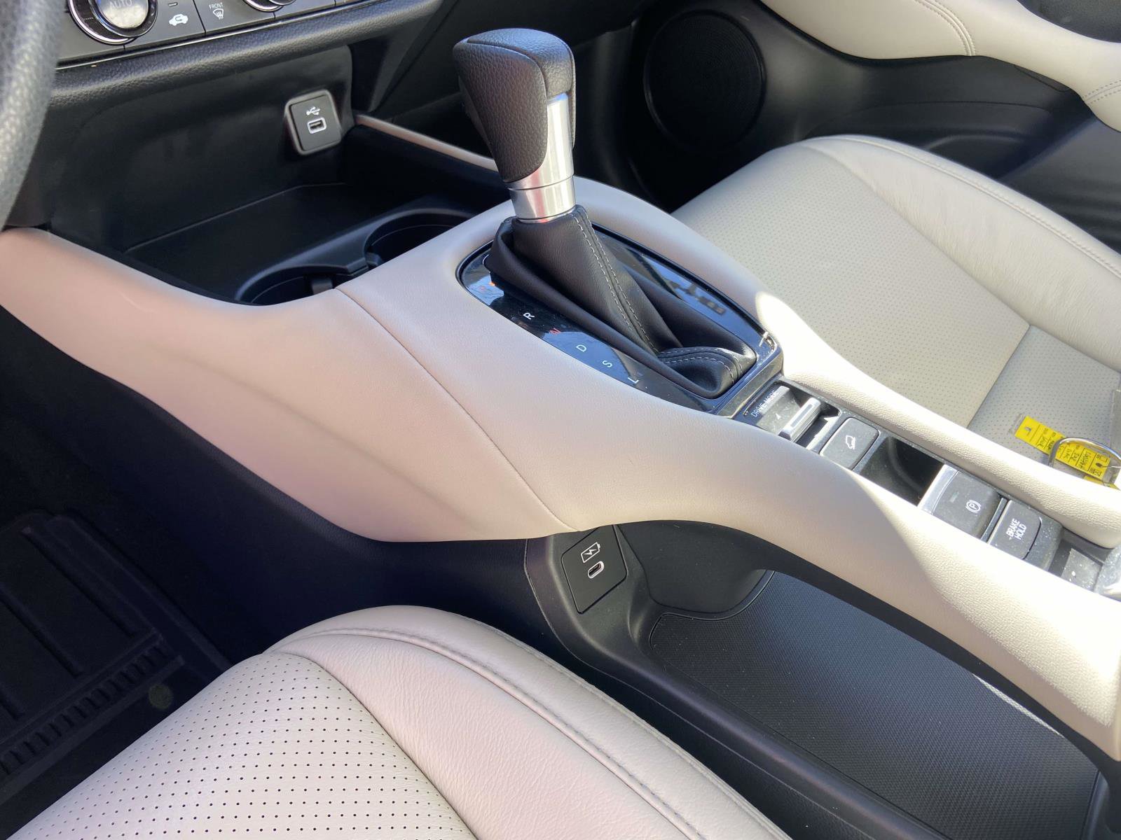 Certified 2024 Honda HR-V LX image 15