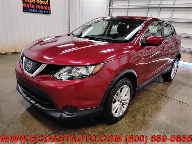 Used 2019 Nissan Rogue Sport S w/ Appearance Package FWD image 4