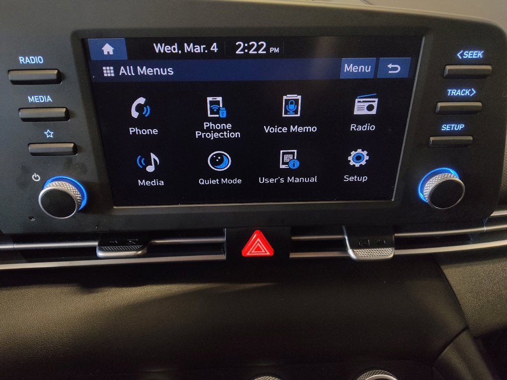 Used 2025 Hyundai Elantra SE image 25