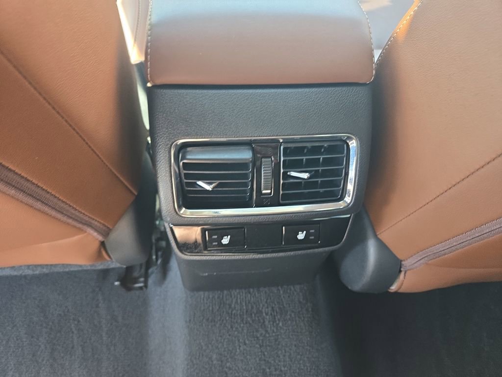 Used 2017 Subaru Outback 3.6R Touring w/ Popular Package #5A image 18