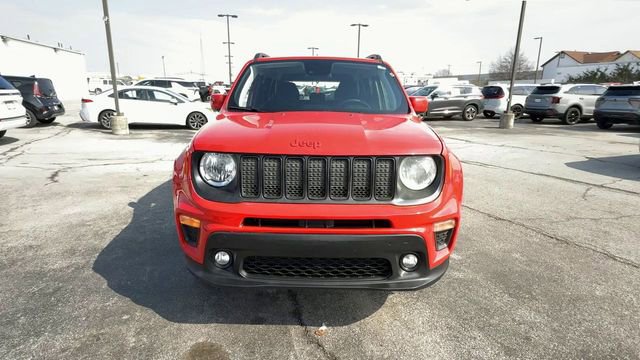 Used 2022 Jeep Renegade Latitude AWD/4WD image 3