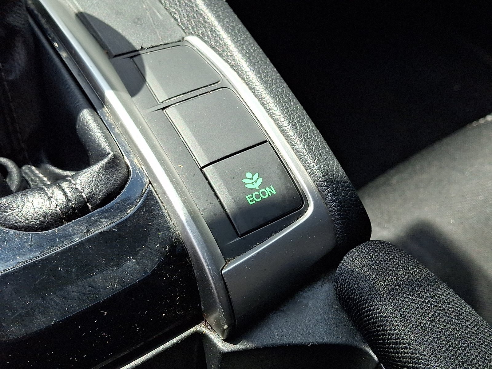 Used 2018 Honda Civic EX image 26