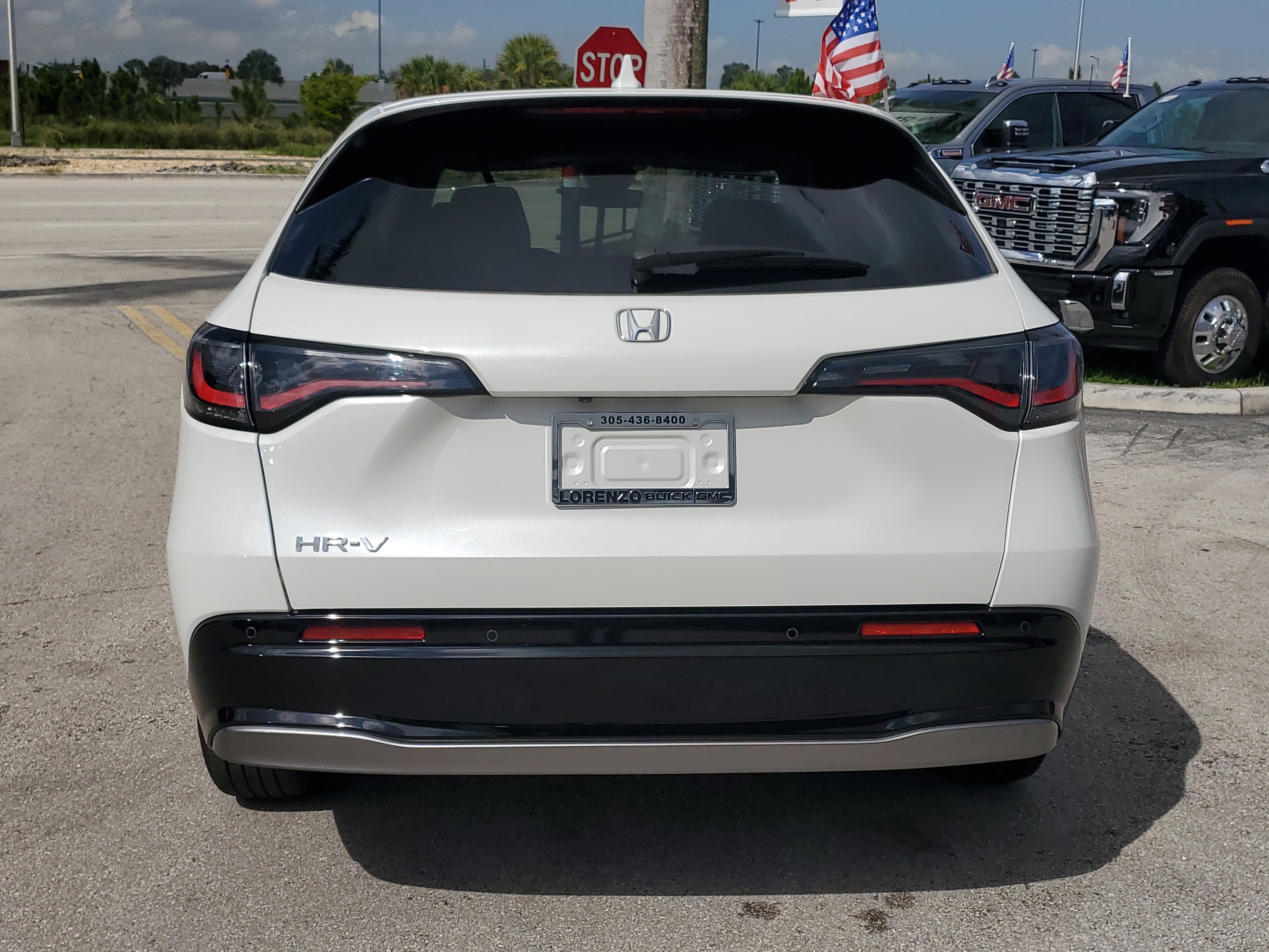 Used 2023 Honda HR-V EX-L image 6