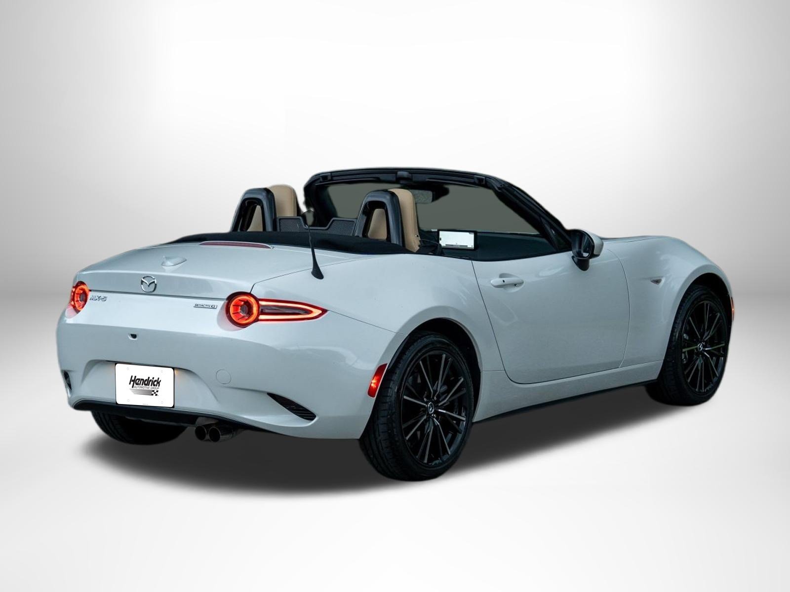 Used 2026 MAZDA MX-5 Miata Grand Touring RWD image 9