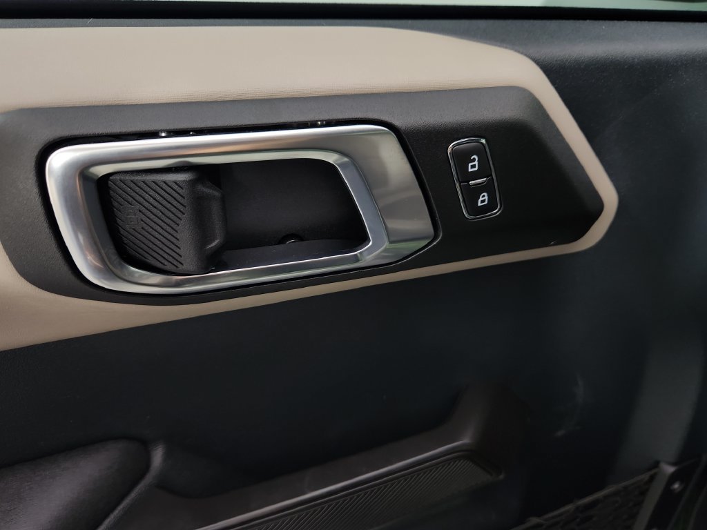 Used 2024 Ford Bronco Wildtrak AWD/4WD image 11