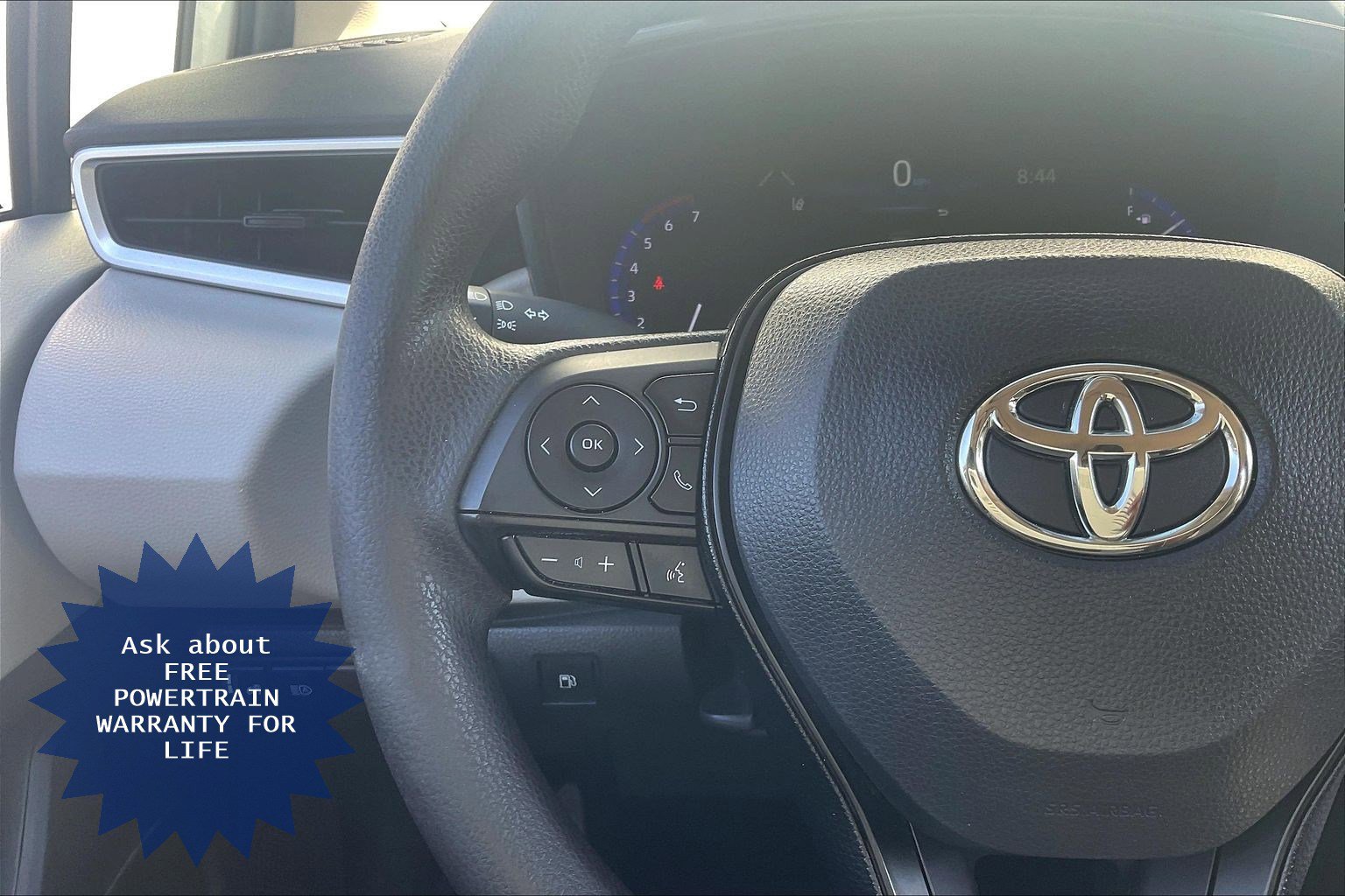 Used 2020 Toyota Corolla LE w/ Carpet Mat Package (TMS) FWD image 23