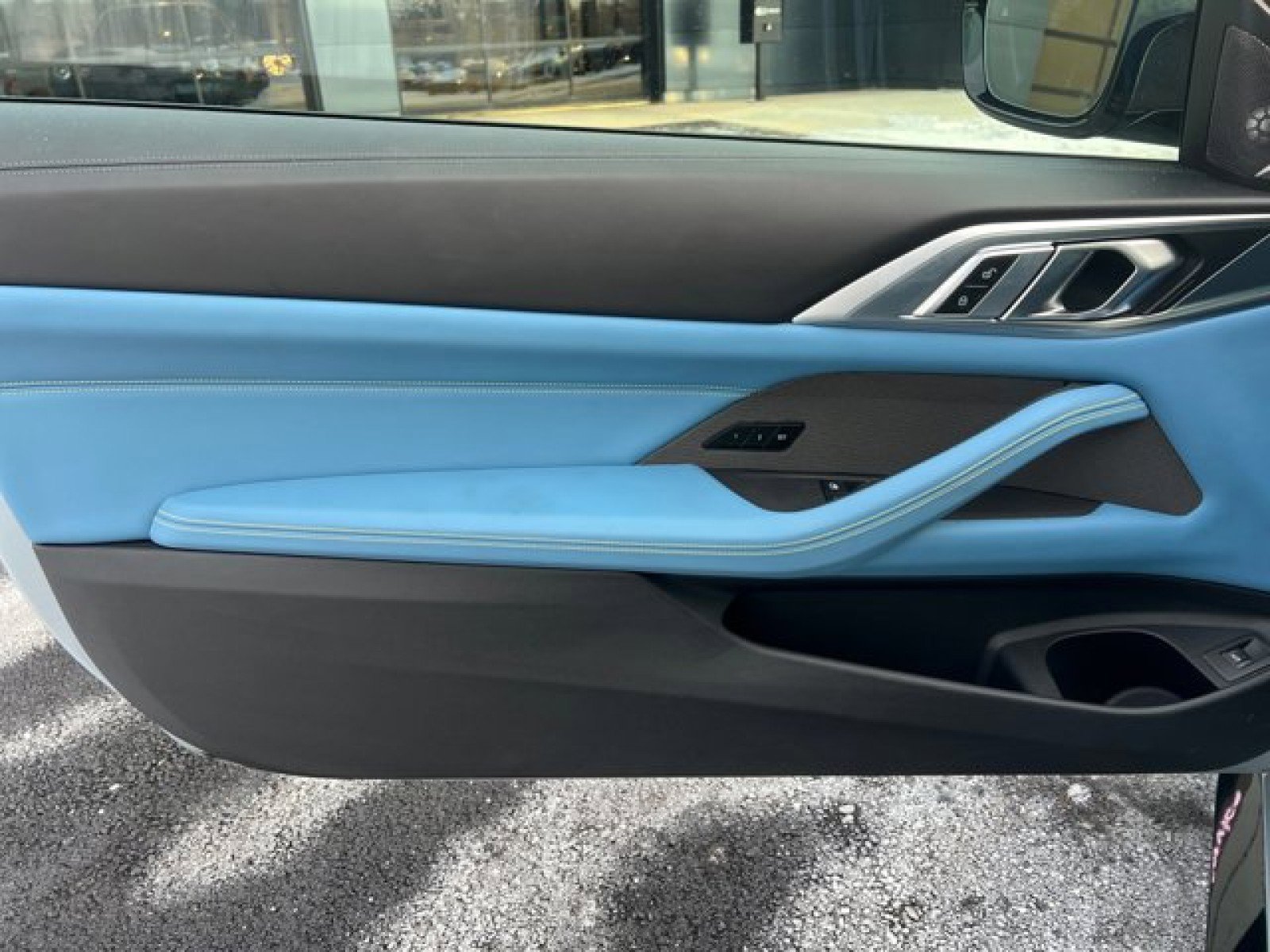 Used 2023 BMW M4 Competition w/ M Carbon Exterior Package RWD image 21