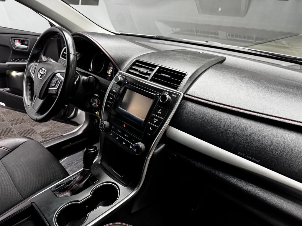Used 2017 Toyota Camry SE FWD image 49