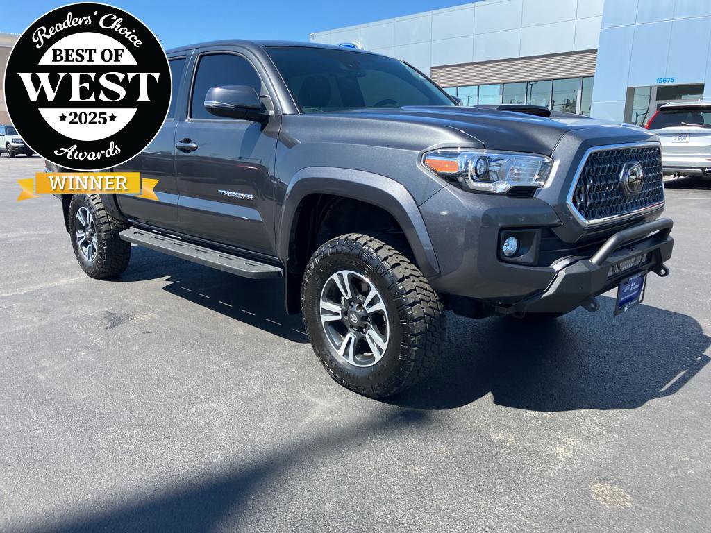 Used 2018 Toyota Tacoma TRD Sport image 1
