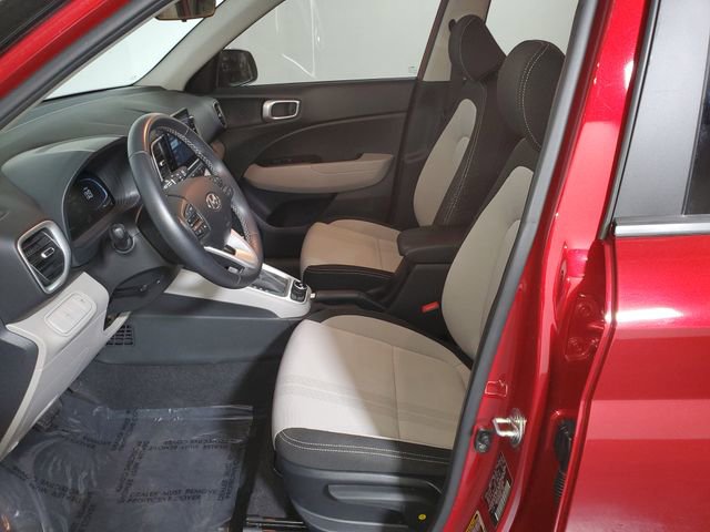 Used 2024 Hyundai Venue SEL image 9