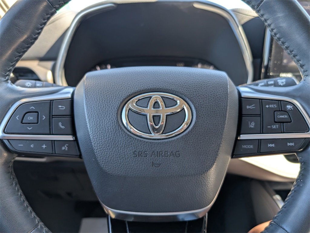 Used 2020 Toyota Highlander Limited image 19
