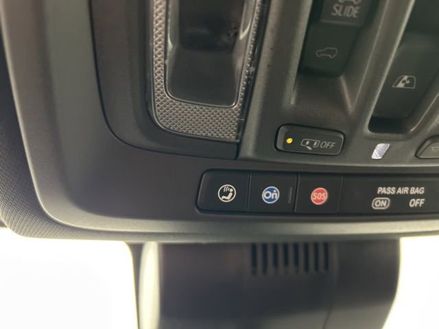 Used 2024 GMC Sierra 3500 AT4 w/ AT4 Premium Plus Package AWD/4WD image 13