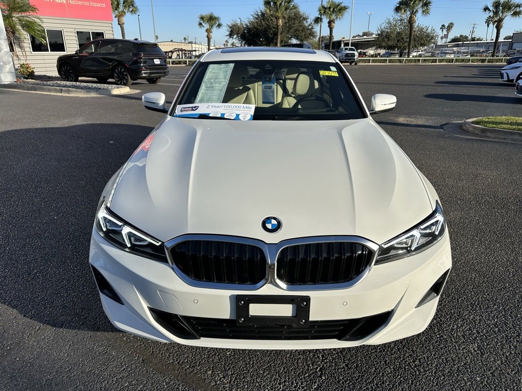 Used 2025 BMW 330i Sedan w/ Premium Package image 9