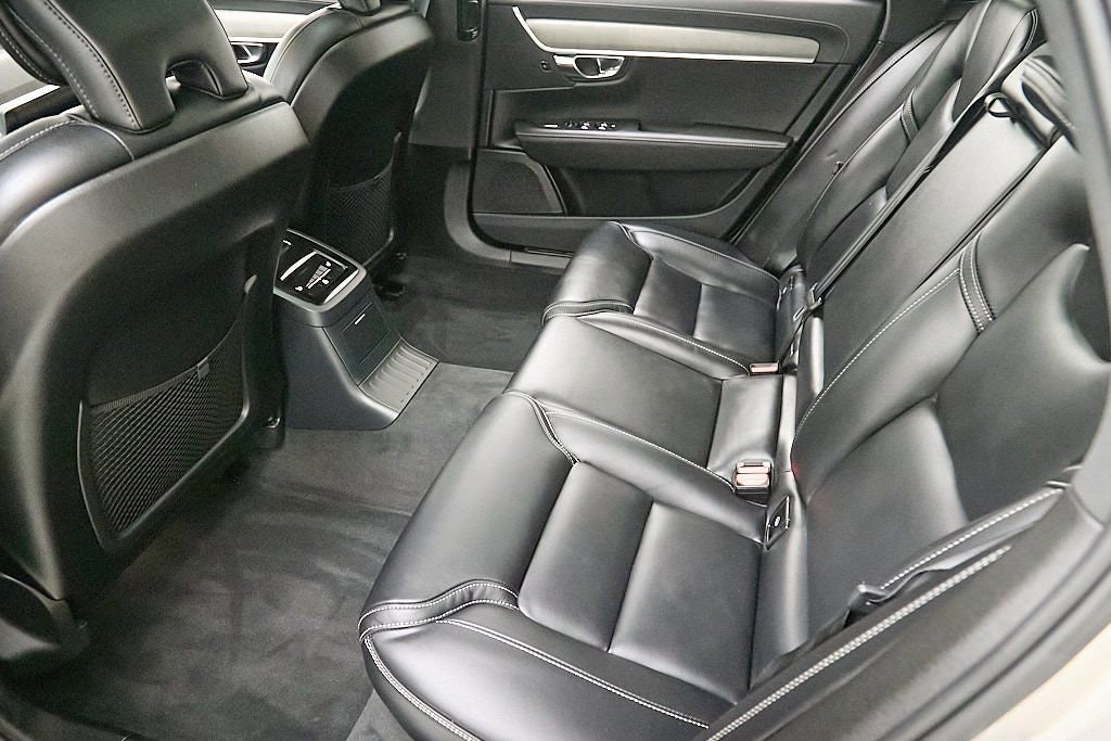 Certified 2024 Volvo S90 T8 Ultimate image 20