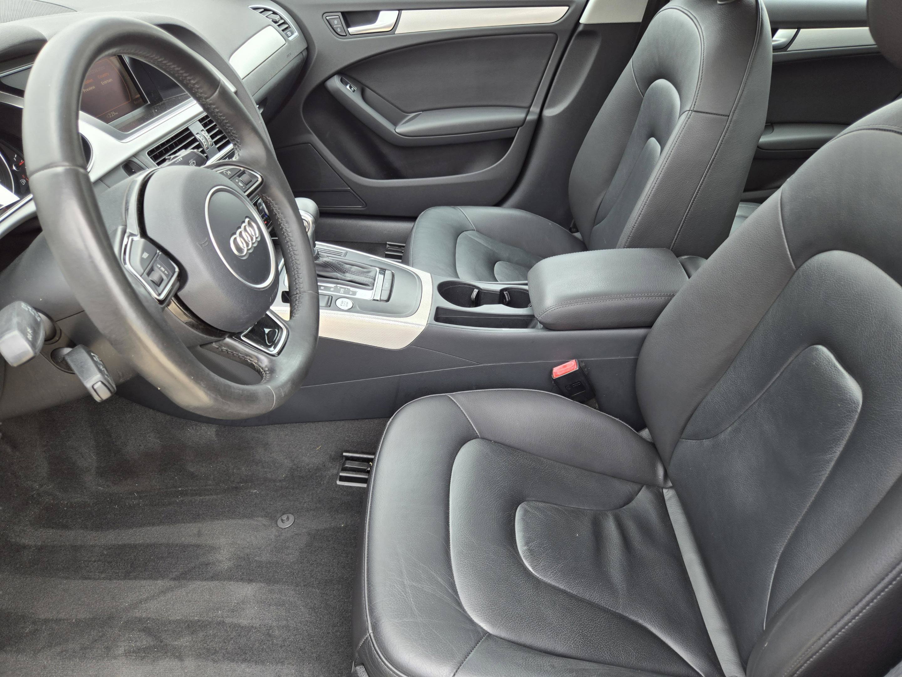Used 2016 Audi A4 2.0T Premium w/ Convenience Plus Package FWD image 9