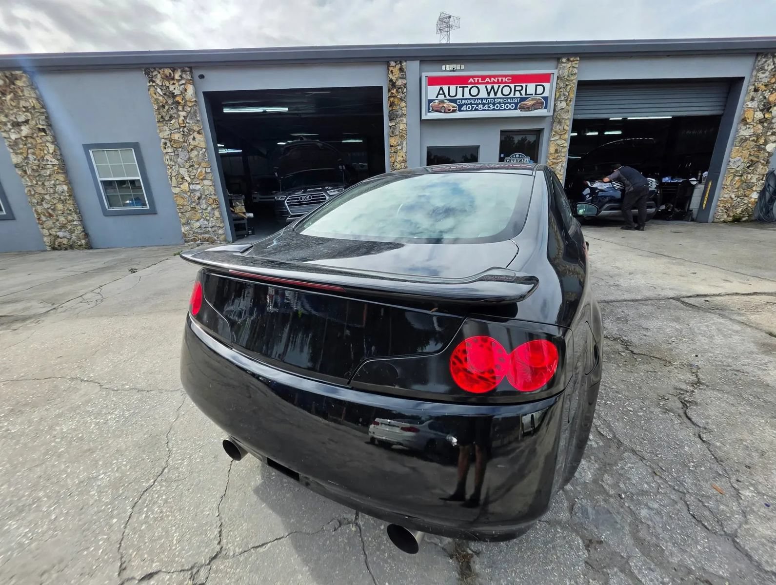 Used 2004 INFINITI G35 Coupe w/ Premium Pkg RWD image 11