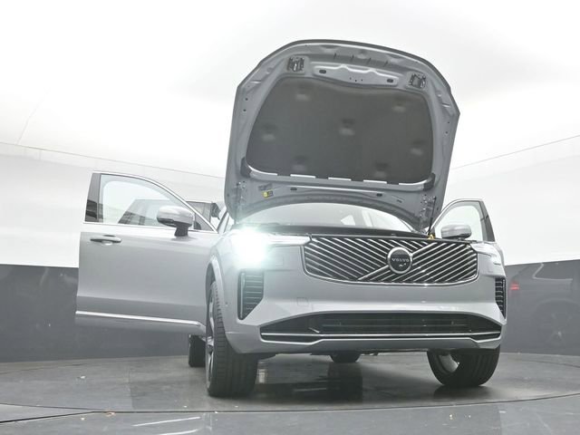 New 2026 Volvo XC90 B5 Plus w/ Protection Package Premier image 55