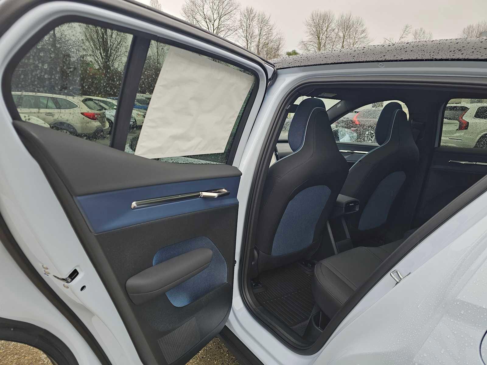 New 2026 Volvo EX30 Ultra w/ Climate Package image 17