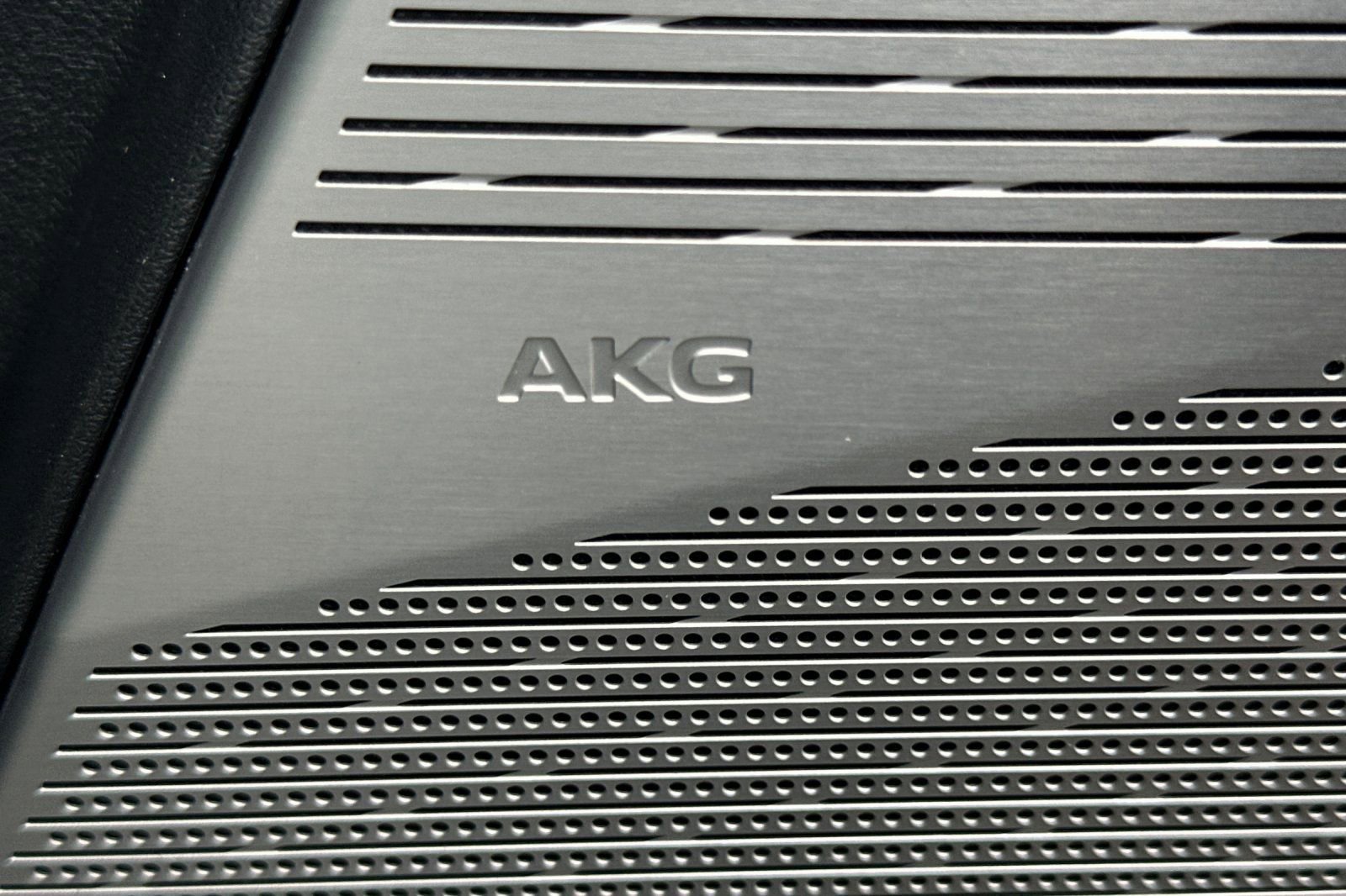 Certified 2025 Cadillac Optiq Luxury 1 image 42