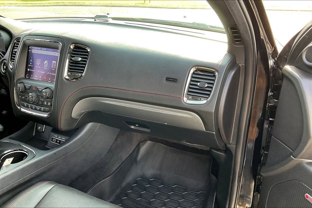 Used 2018 Dodge Durango R/T w/ Technology Group image 16
