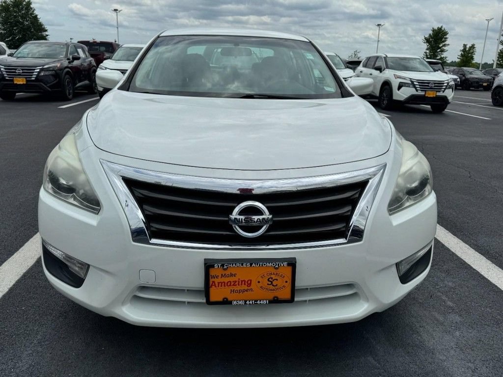 Used 2013 Nissan Altima 2.5 S FWD image 9