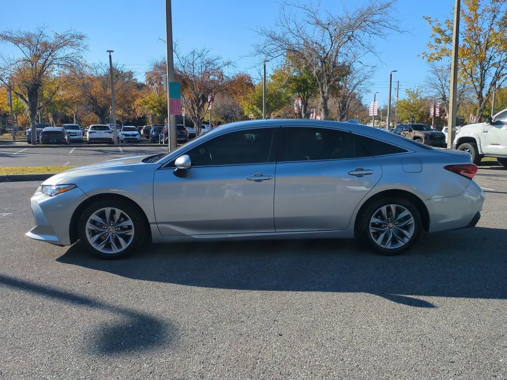 Certified 2022 Toyota Avalon XLE image 8