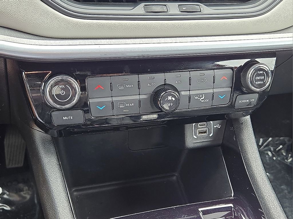 Used 2025 Jeep Compass Limited AWD/4WD image 29