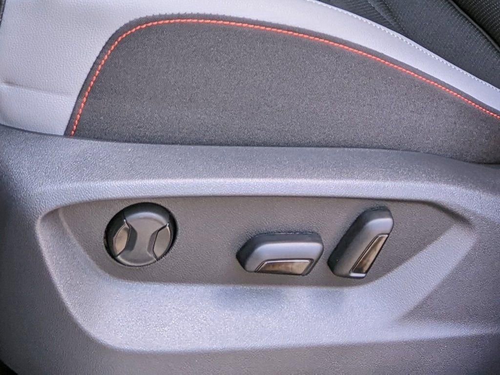 New 2026 Volkswagen Atlas Peak Edition image 12