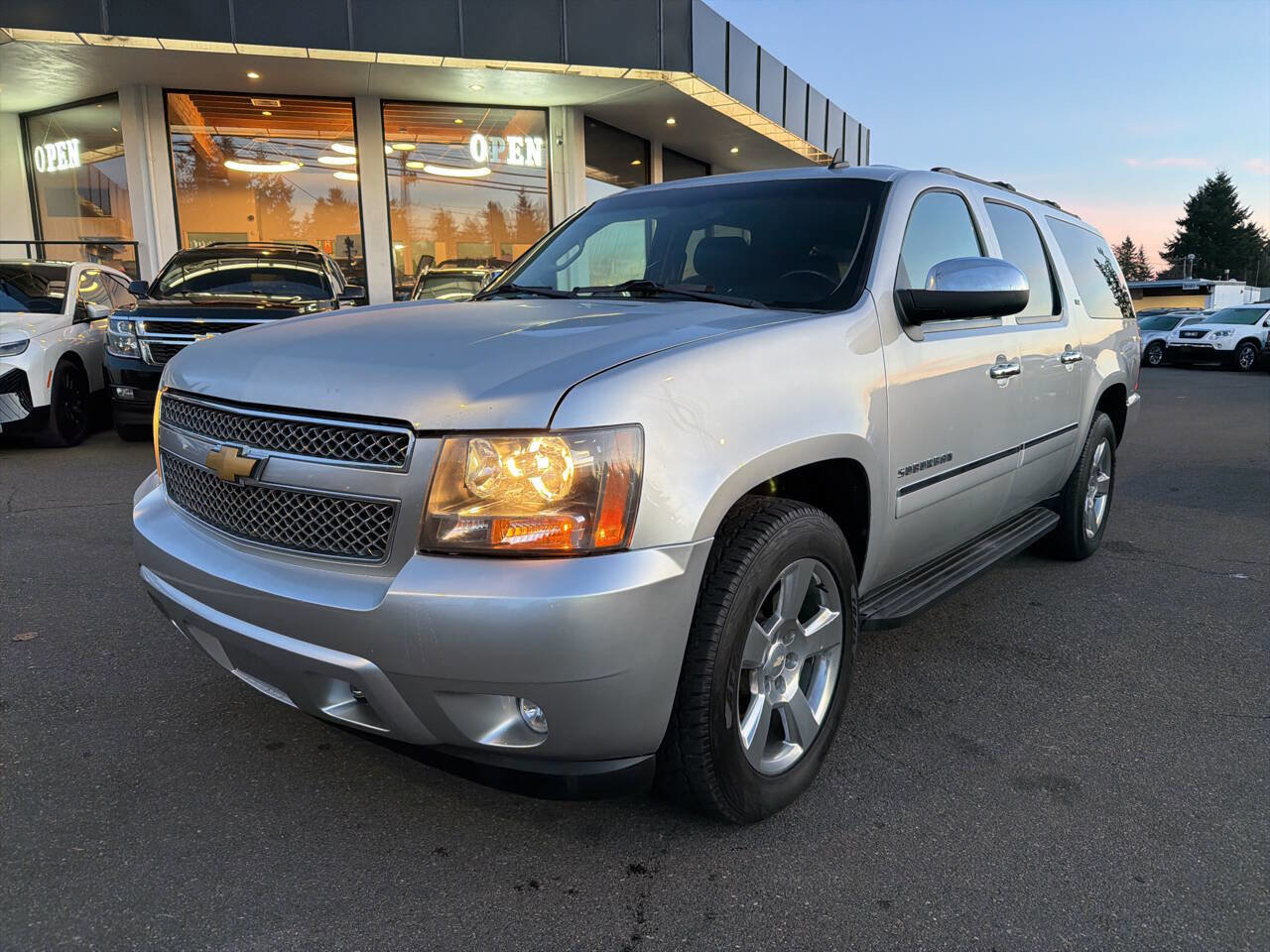 Used 2013 Chevrolet Suburban LTZ image 1