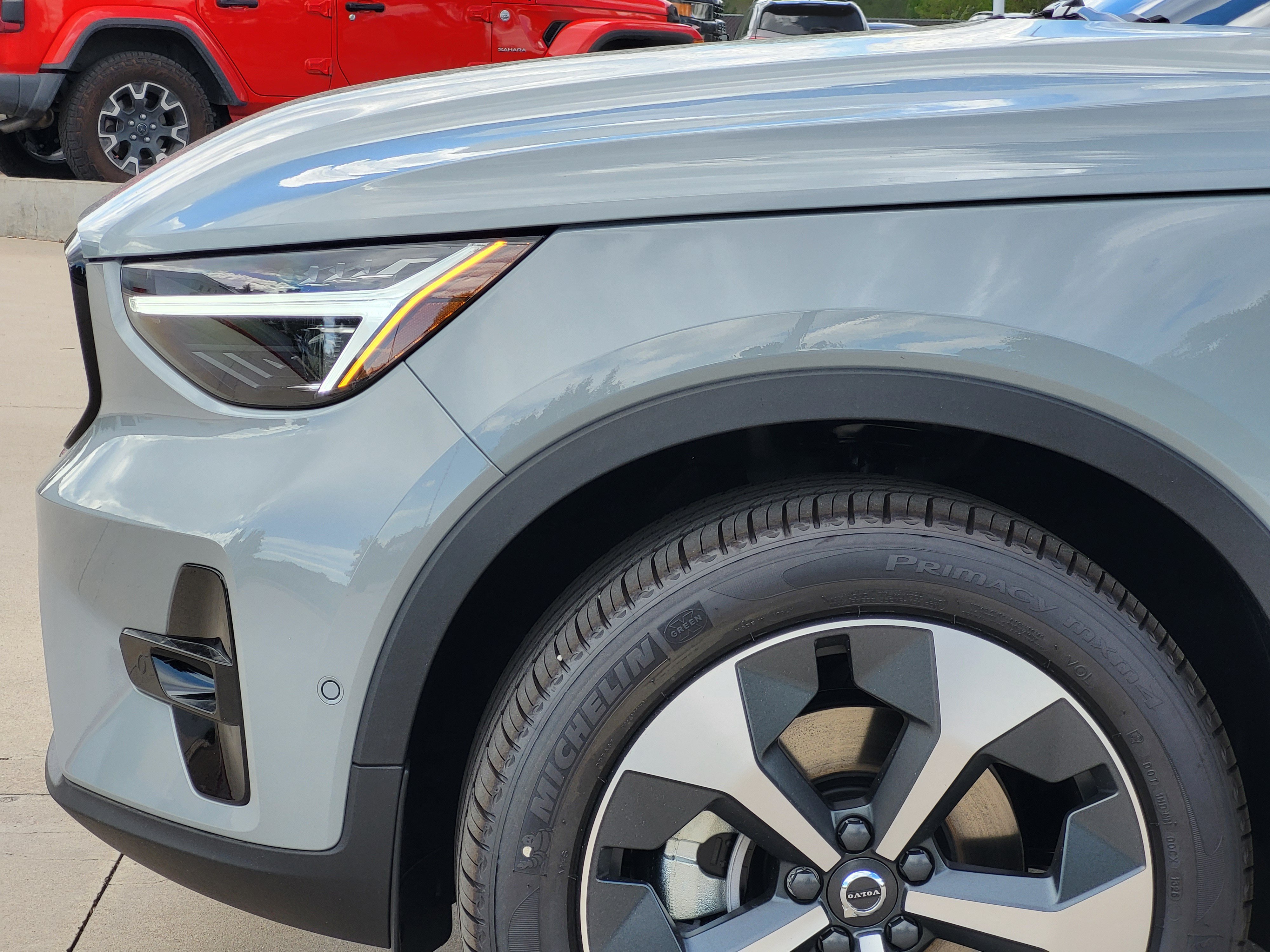 New 2026 Volvo XC40 B5 Plus w/ Protection Package Premier AWD/4WD image 6