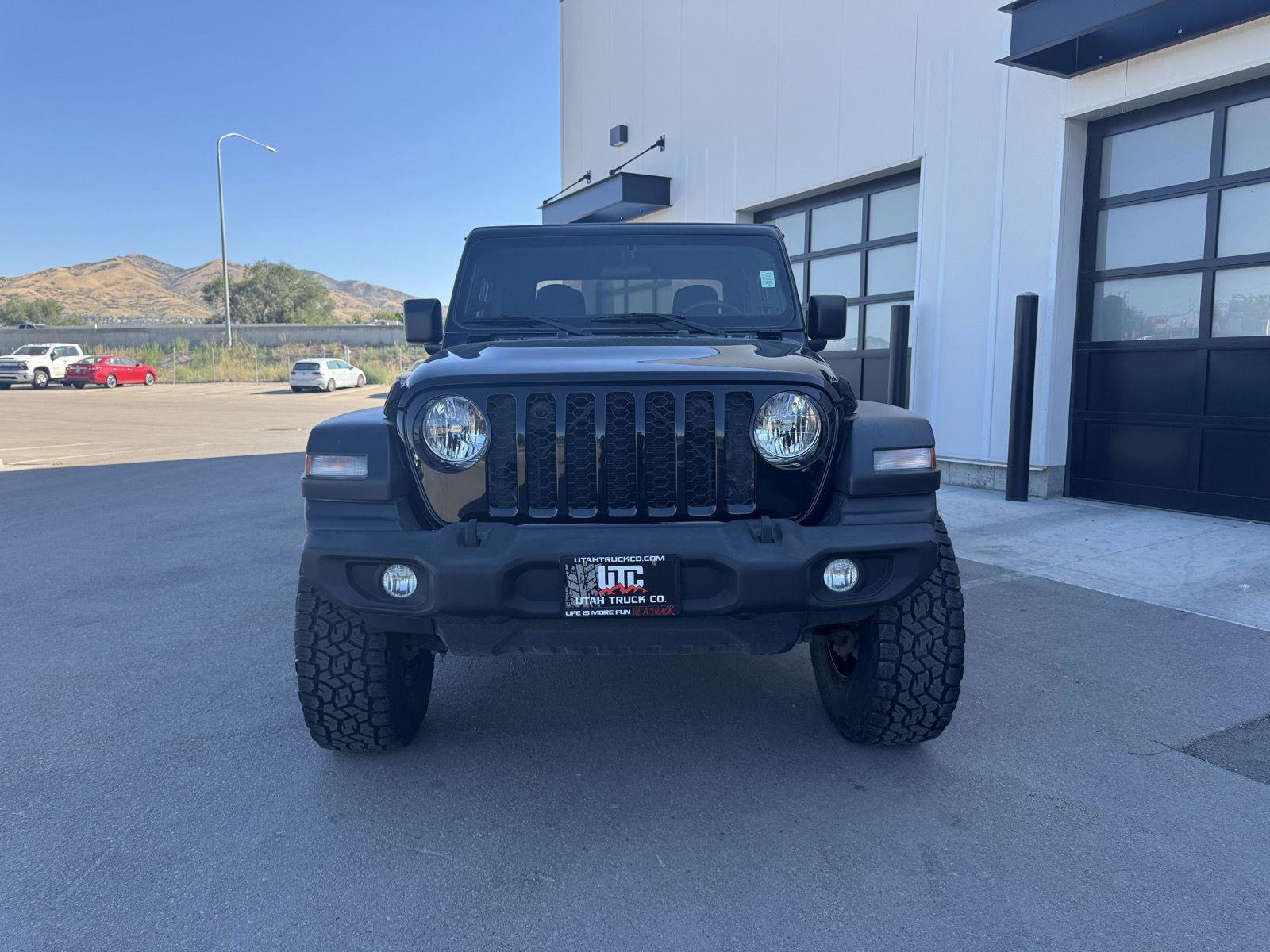 Used 2020 Jeep Gladiator Sport w/ Trailer Tow Package image 2