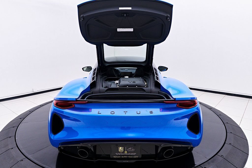 Used 2025 Lotus Emira RWD image 21