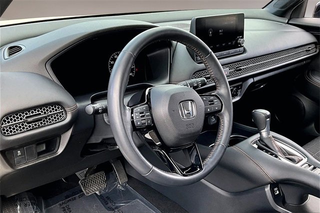 Used 2023 Honda HR-V Sport image 16