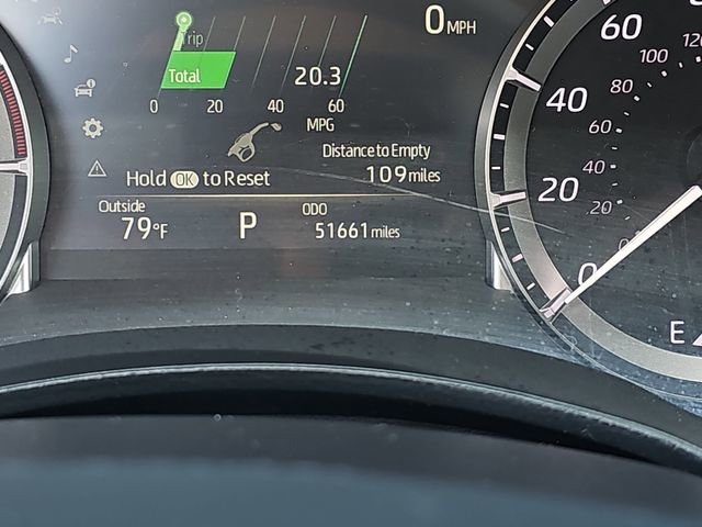 Used 2024 Toyota Highlander LE FWD image 21