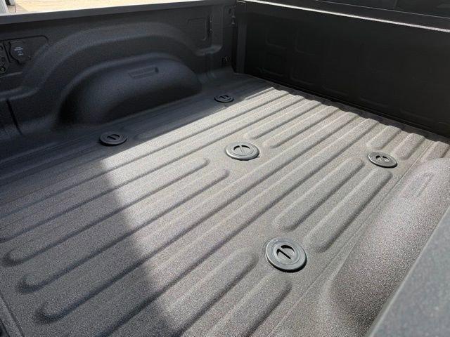 New 2026 RAM 3500 Laramie w/ Sport Appearance Package AWD/4WD image 9